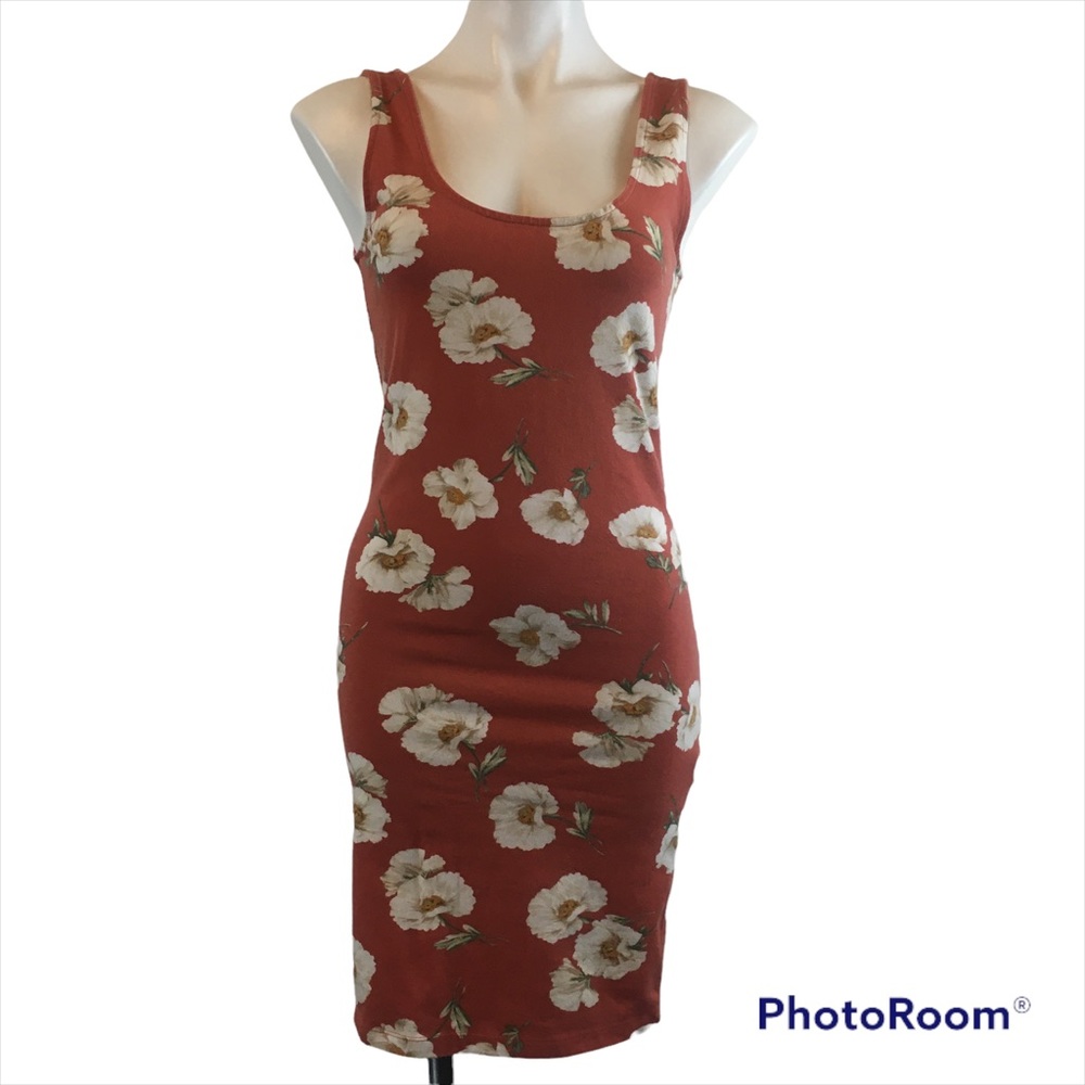 Forever 21 Floral Fitted Tank Dress